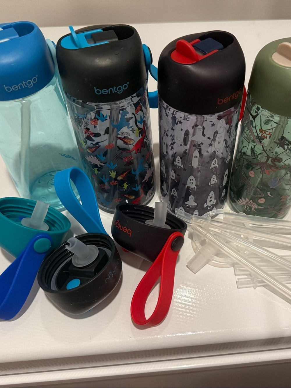 Bentgo Kids Leak-Resistant Water Bottles w extra straws and lids